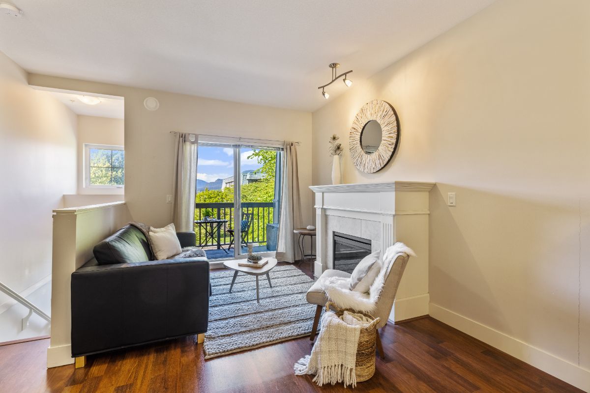 107 4438 Albert St, Burnaby North 5