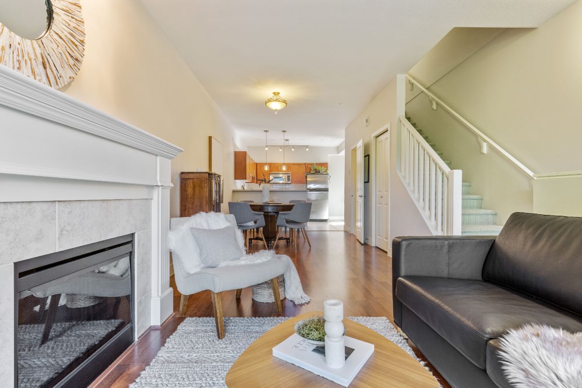 107 4438 Albert St, Burnaby North 10