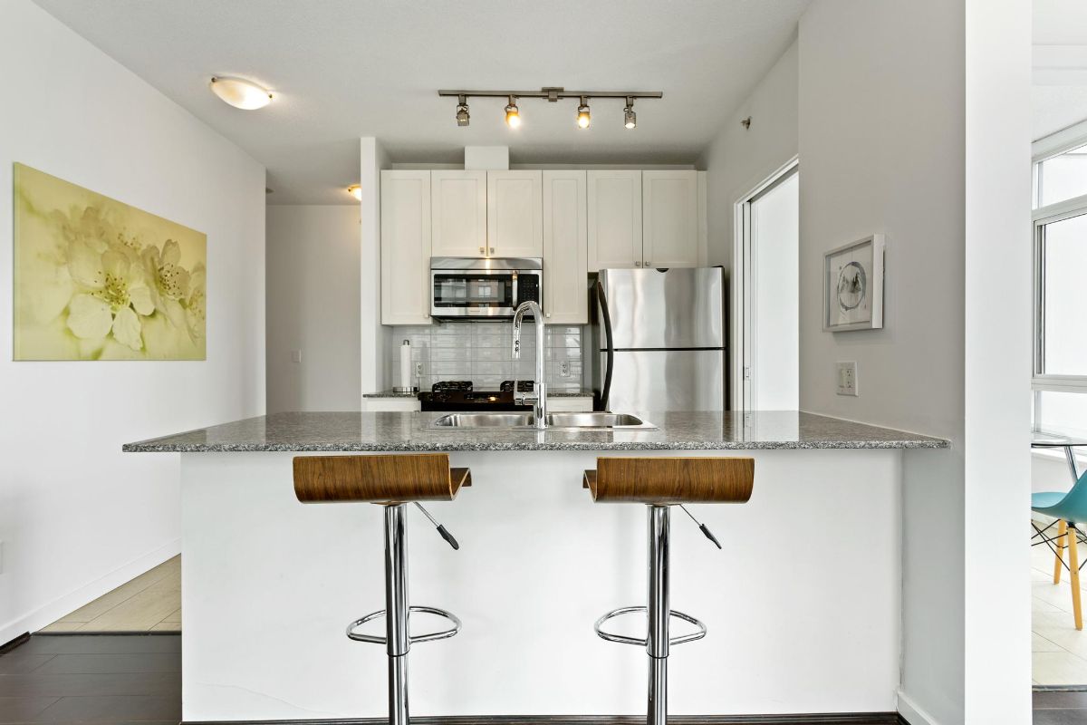 1202 480 Robson Street, Vancouver West 20