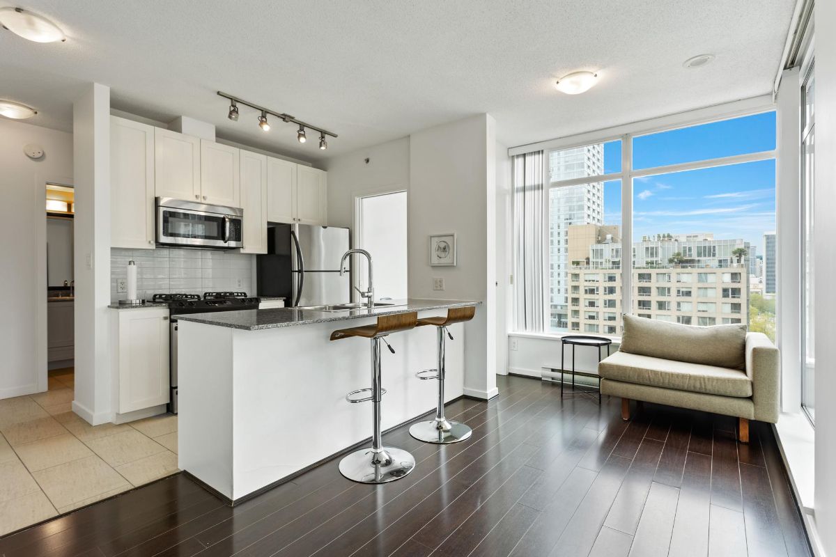 1202 480 Robson Street, Vancouver West 22
