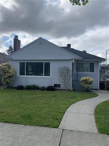 2568 E 8TH AVENUE, Vancouver East 2