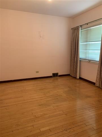 2568 E 8TH AVENUE, Vancouver East 5