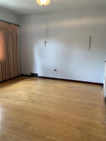 2568 E 8TH AVENUE, Vancouver East 6