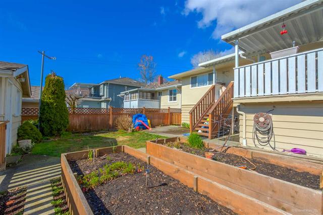 4220 Parker Street, Burnaby 7