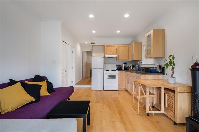 4407 Pandora Street, Burnaby 23