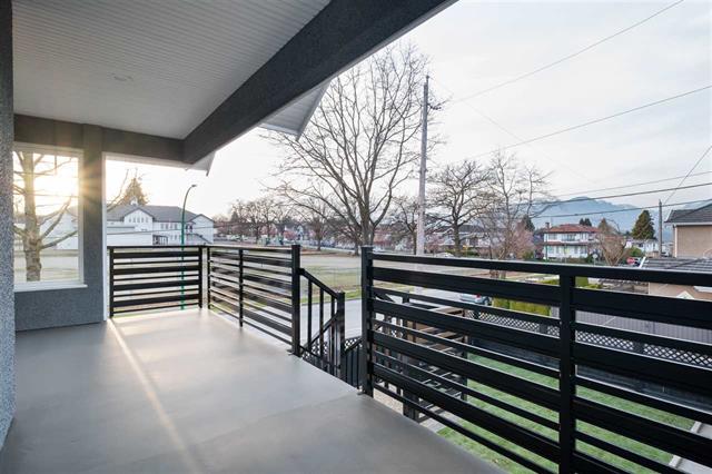 4407 Pandora Street, Burnaby 25