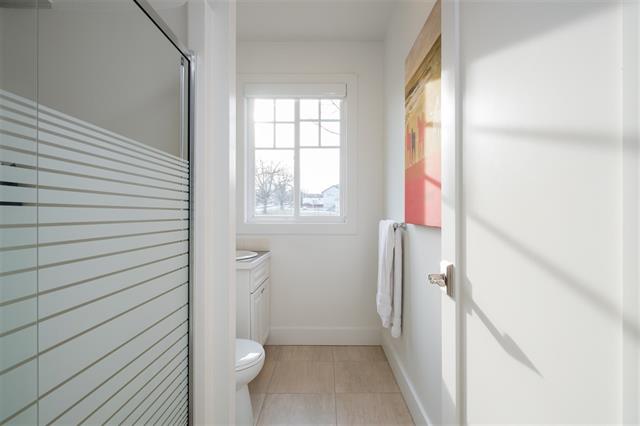 4407 Pandora Street, Burnaby 31