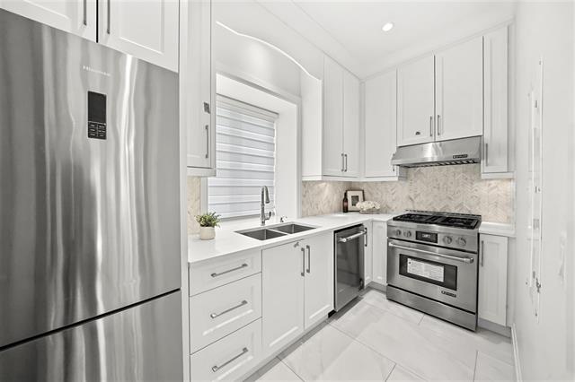 5328 Springdale Court, Burnaby North 10