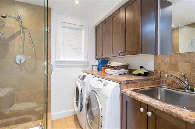 2772 E 7th Avenue, Vancouver East 17