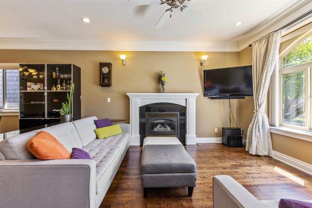 4407 Oxford Street, Burnaby North