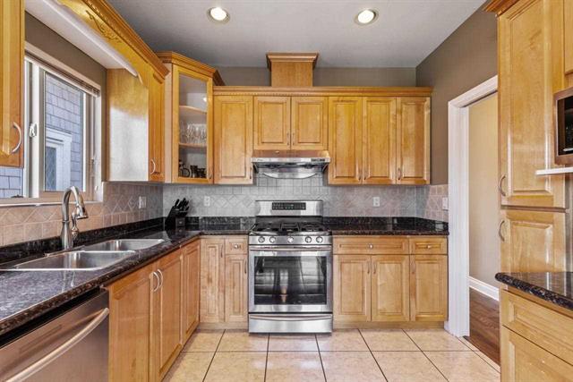4407 Oxford Street, Burnaby North 6