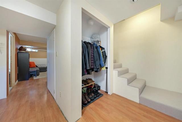 4794 Willowdale Place, Burnaby South 20