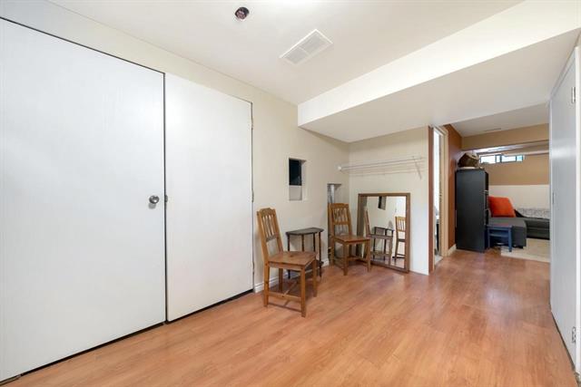 4794 Willowdale Place, Burnaby South 22