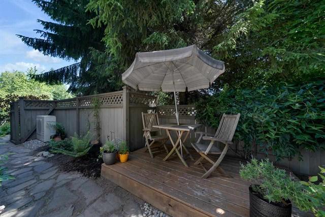 4794 Willowdale Place, Burnaby South 25