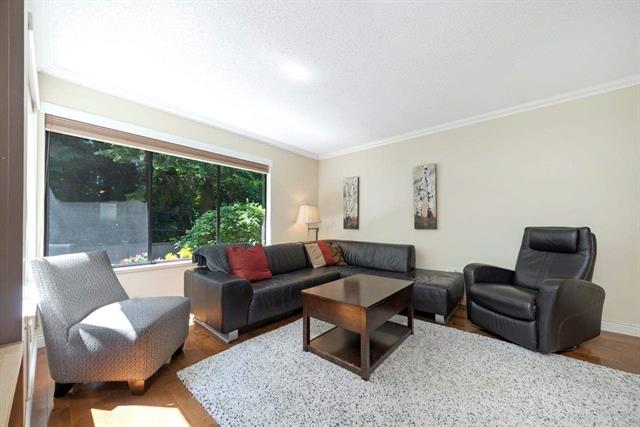 4794 Willowdale Place, Burnaby South 8