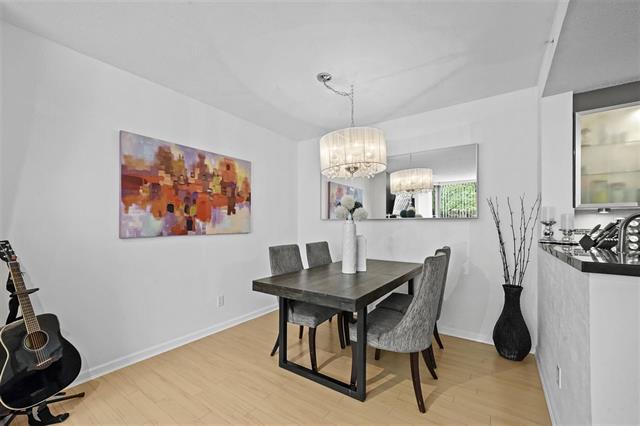 Th4 1889 Rosser Ave, Burnaby North 11