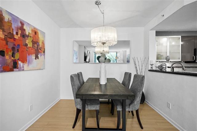 Th4 1889 Rosser Ave, Burnaby North 5