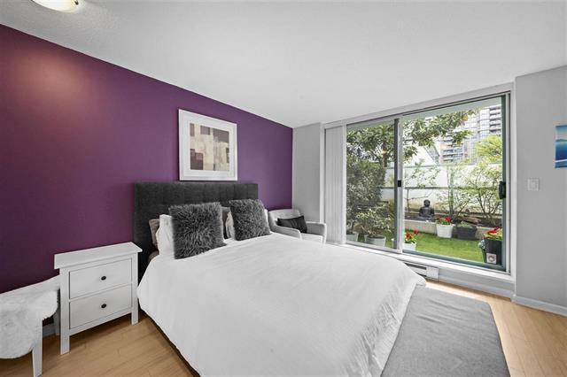 Th4 1889 Rosser Ave, Burnaby North 8