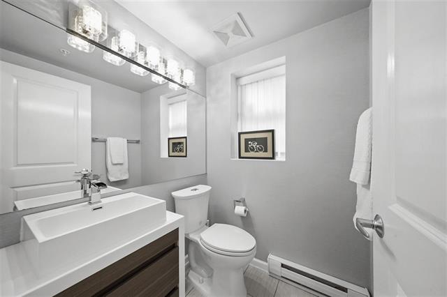 Th4 1889 Rosser Ave, Burnaby North 10