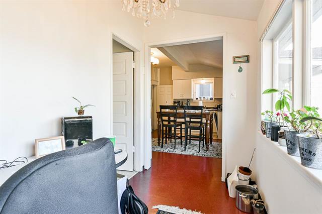 1917 E 3rd Avenue, Vancouver East 14