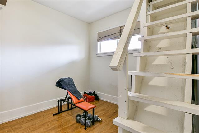 1917 E 3rd Avenue, Vancouver East 17