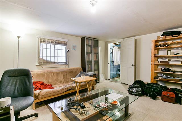 1917 E 3rd Avenue, Vancouver East 21