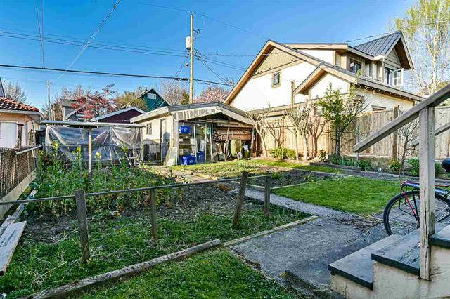 1917 E 3rd Avenue, Vancouver East 27
