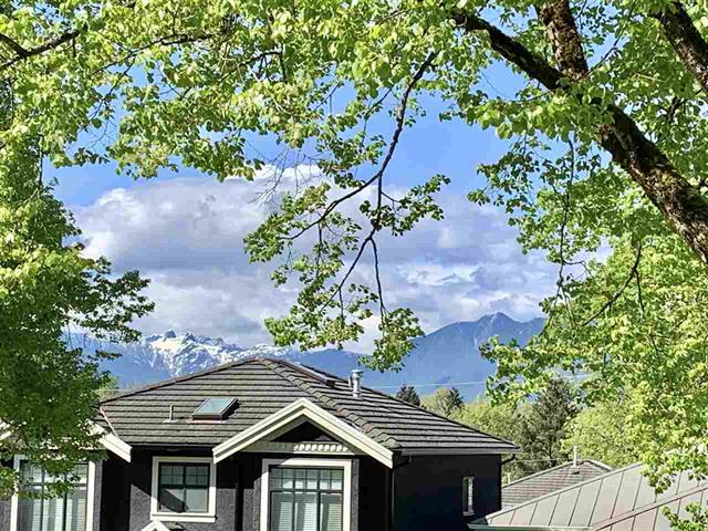 2528 E 19TH AVENUE, Vancouver East 16