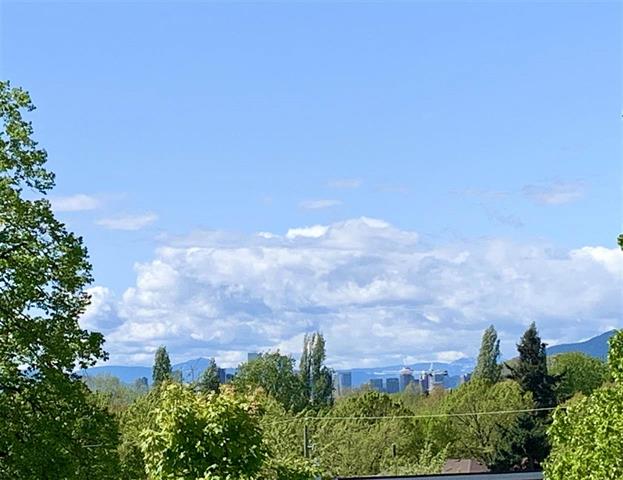 2528 E 19TH AVENUE, Vancouver East 17