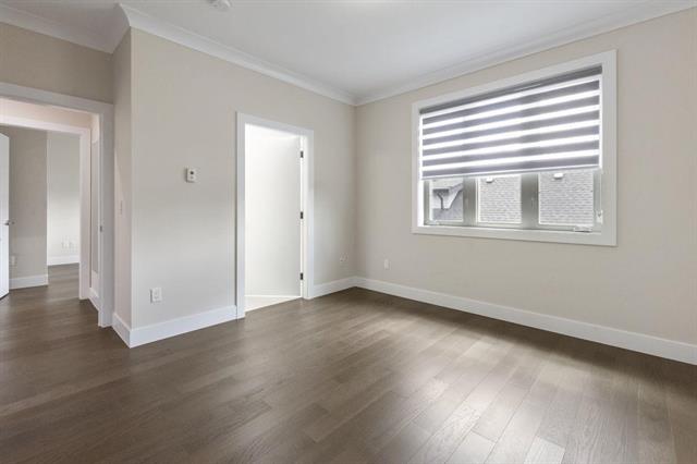 2528 E 19TH AVENUE, Vancouver East 24