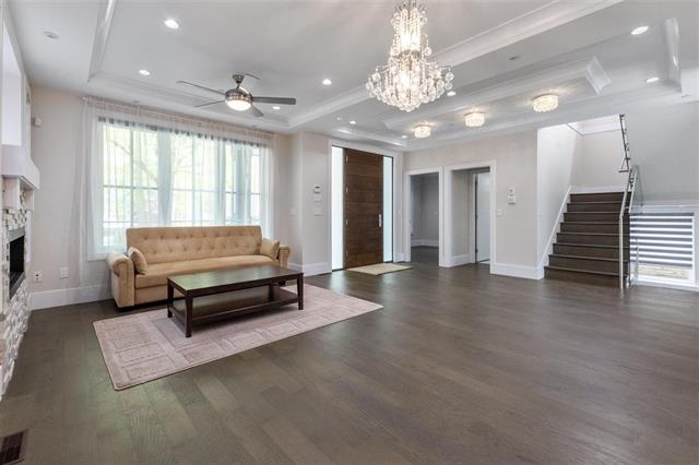 2528 E 19TH AVENUE, Vancouver East 5