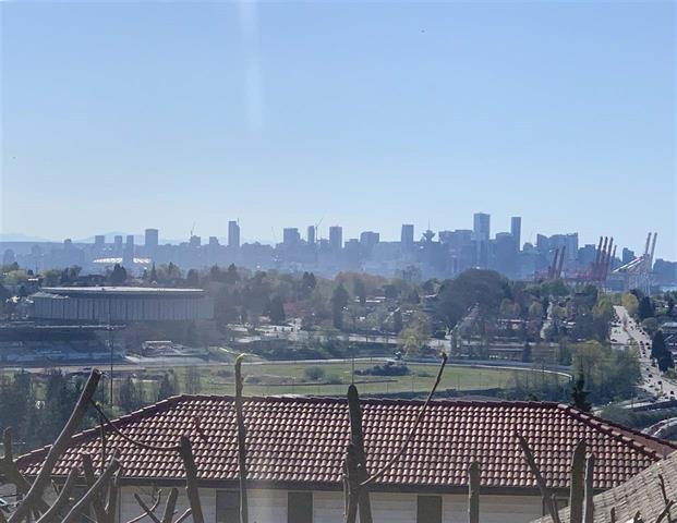 903 E 29TH AVENUE, Vancouver East 8