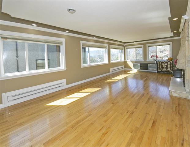 903 E 29TH AVENUE, Vancouver East 10