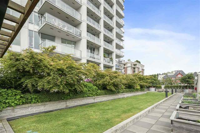 709 668 COLUMBIA STREET, New Westminster 2
