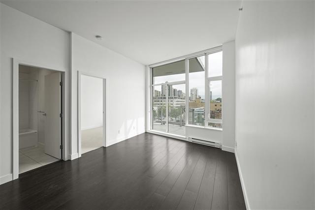 709 668 COLUMBIA STREET, New Westminster 15