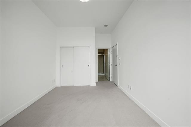709 668 COLUMBIA STREET, New Westminster 17