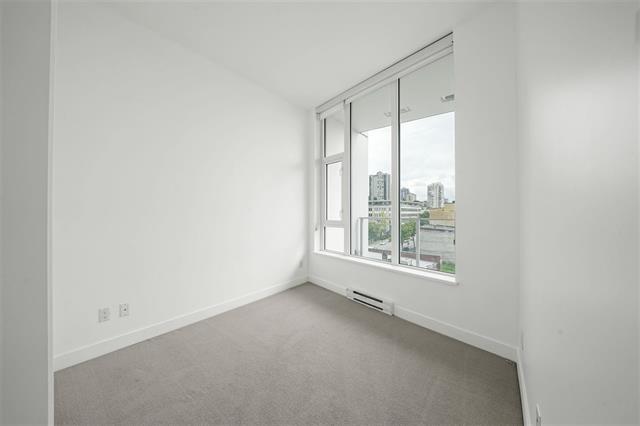 709 668 COLUMBIA STREET, New Westminster 20