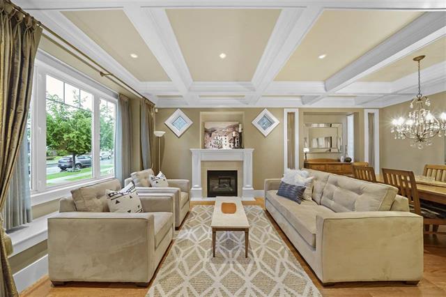4267 TRIUMPH STREET, Burnaby North 12