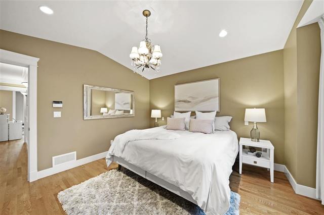 4267 TRIUMPH STREET, Burnaby North 17