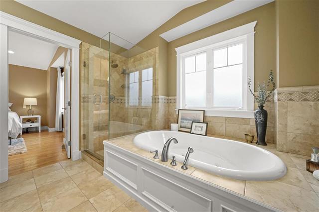 4267 TRIUMPH STREET, Burnaby North 20