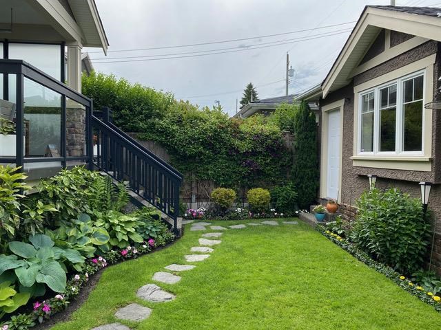4267 TRIUMPH STREET, Burnaby North 28