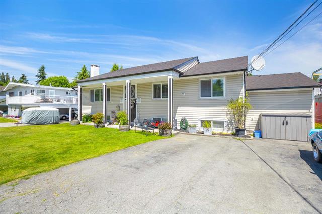 817 GROVER AVENUE, Coquitlam 2