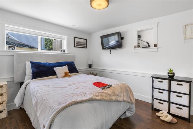 817 GROVER AVENUE, Coquitlam 16