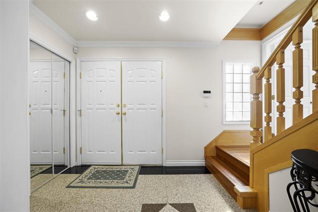 903 E 29TH AVENUE, Vancouver East 32