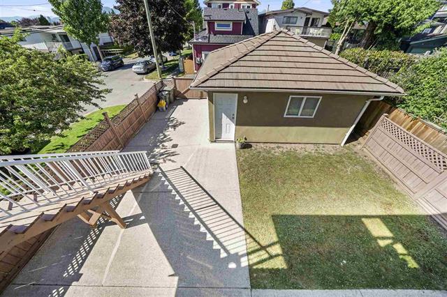 903 E 29TH AVENUE, Vancouver East 55