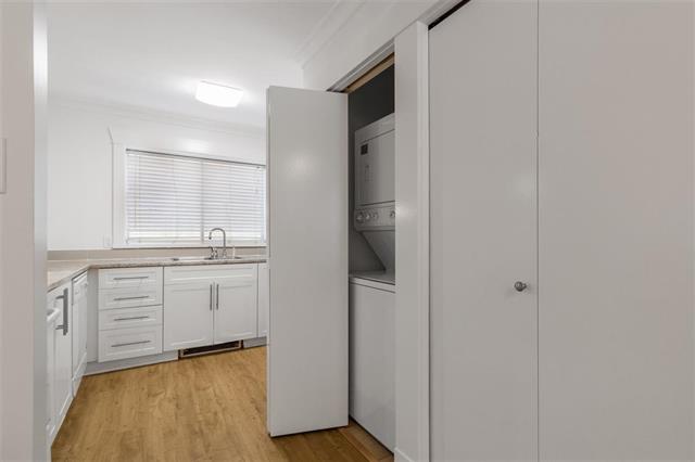 47 W 13TH AVENUE, Vancouver West 15