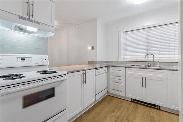 47 W 13TH AVENUE, Vancouver West 12
