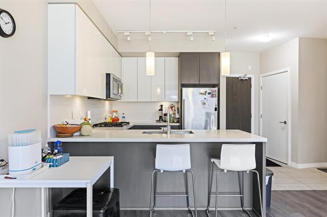 323 22 E ROYAL AVENUE, New Westminster 22