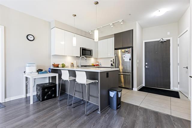 323 22 E ROYAL AVENUE, New Westminster 5