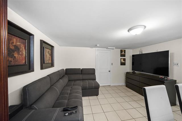 2780 E 7th Avenue, Vancouver East 14